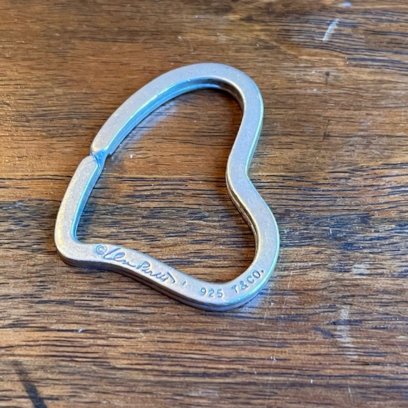 Elsa Peretti Tiffany & Co. Sterling Silver Open Heart Key Ring!  💕 - Picture 2 of 4